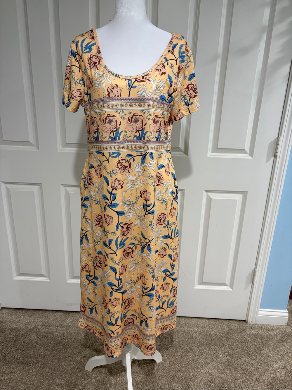 Amazon Yellow Floral Scoop-Neck Midi Dress with Blue Accents